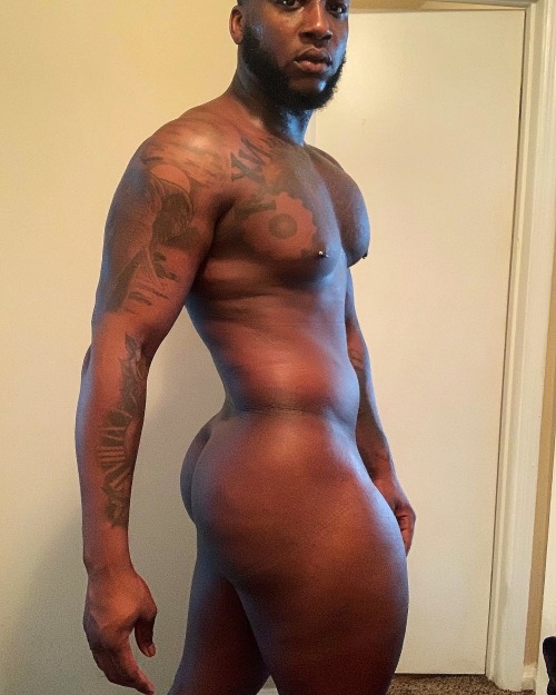 :HERSHEY @thatboyhershey1 Follow Blaqhomme adult photos