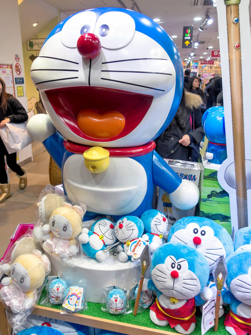 Doraemon everywhere at Kiddyland Harajuku now! They are promoting the upcoming &ldquo;Doraemon: Nobi