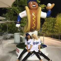 Our first baseball game ⚾️🌭 Had absolutely