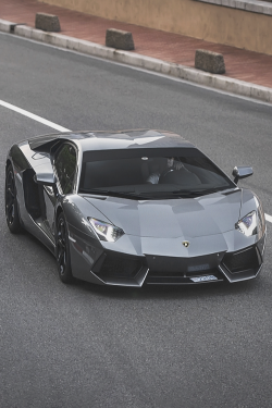 se7ensinz:  Lamborghini Aventador