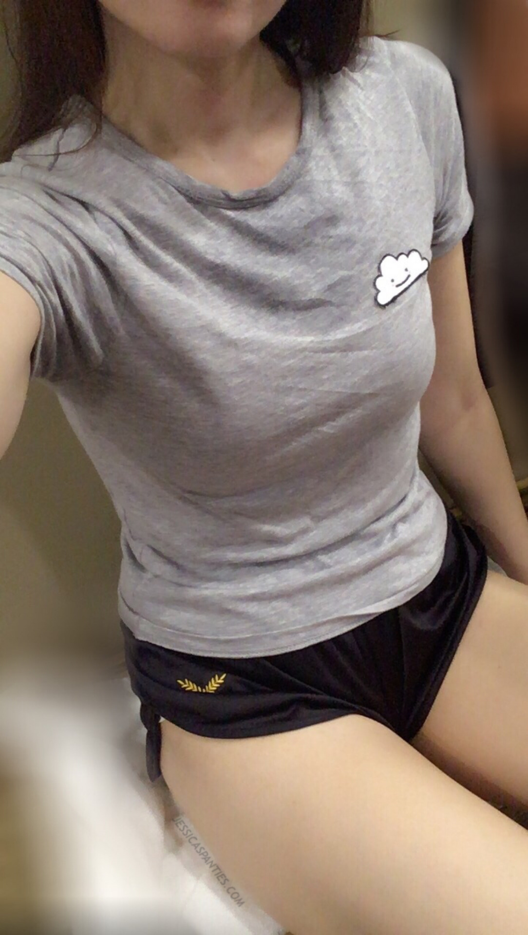 jessicaspanties:  Sweaty Work Out Photos!Happy midweek, its almost FRIYAY, and here’s