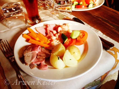 Not just another food picture, no! This happens to be the scrumptious meal provided for our exclusiv