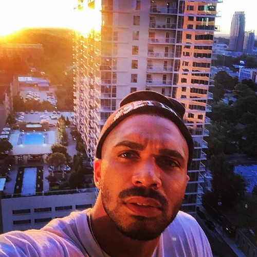 hesgorgousandnaked:  derrickrichard:  essfitcee:  Tyler Lepley of ‘The Haves and Have Nots’Tyler sure does know how to pick’em don’t he? Ahm…  Give me life  Give me a fucking baby   So sexy brother