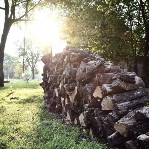 Summers work and winters warmth. Photocredit: flatcreekfarmhouse @instagram