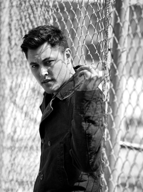 XXX debriefed:  Screen Hotties: Blair Redford photo