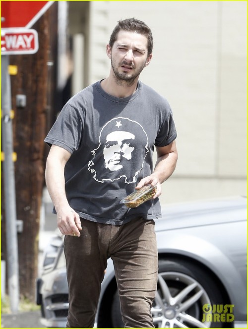 guys-with-bulges:  Shia LaBulge. To see the entire set of bulge photos click here.