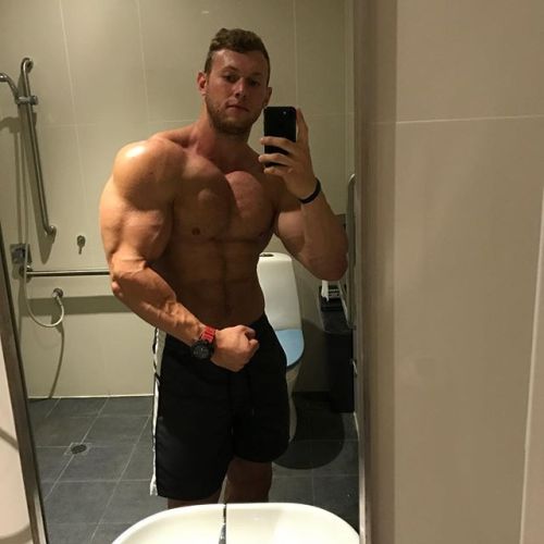 musclestimulus: lovedolmanche: Huck Finn looking Aussie Mike Pearson.  Thick muscle indeed. MuscleStimulus.com ::  This dude has it GOING ON. 