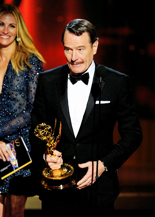 delevingned-deactivated20151023:  Bryan Cranston accepts the award for outstanding