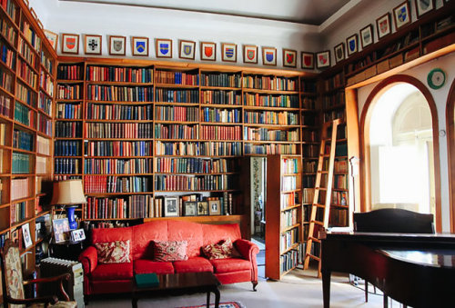 myend-ismybeginning:Secret rooms concealed by bookcases