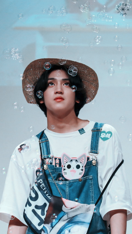 『WOOSEOK』saved? reblog or like© fantaken owners