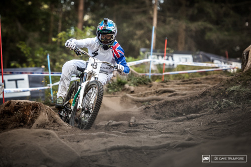 zunellbikes:  Troy Brosnan - Val di Sole DH World Champs 2016
