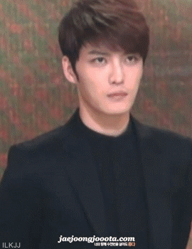 ilovekimjaejoong:  Jaejoong smiling at his fans during KBS ‘SPY’ Introduction ❤.