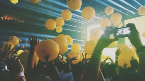 cocofg:This is what it felt like. Watched Armin van Buuren’s “Intense” concert t