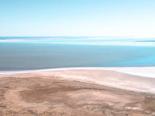 Sex escapekit:Lake Eyre / Kati ThandaGermany-based pictures