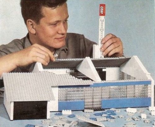 Lego set for young architects, produced between 1962-65 for the European market. Photos: Gary Istock
