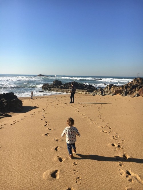 ikerysaraesamor: carbonillas-family: Happy 2018 from Casillas-Carbonero Family!  Awwwwwww. GOAL