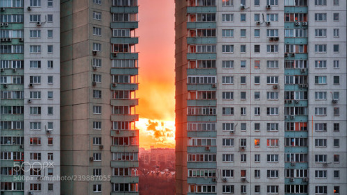 Sunrise in Moscow by alyabev