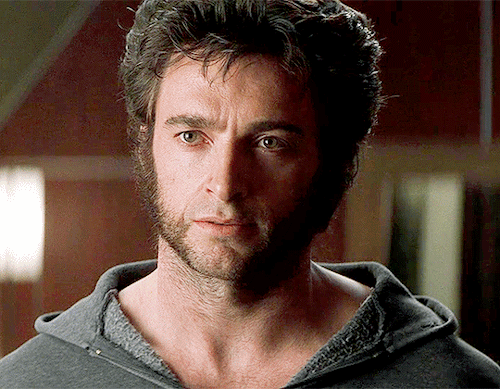 HUGH JACKMAN AS WOLVERINE ‘LOGAN’  X-men (2000) - Dir. Bryan Singer