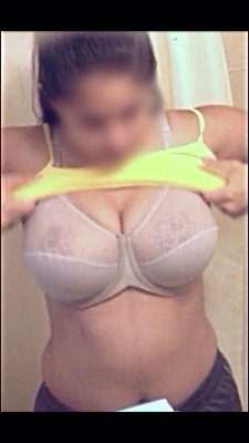 bustychicks2:Busty teen with full, natural