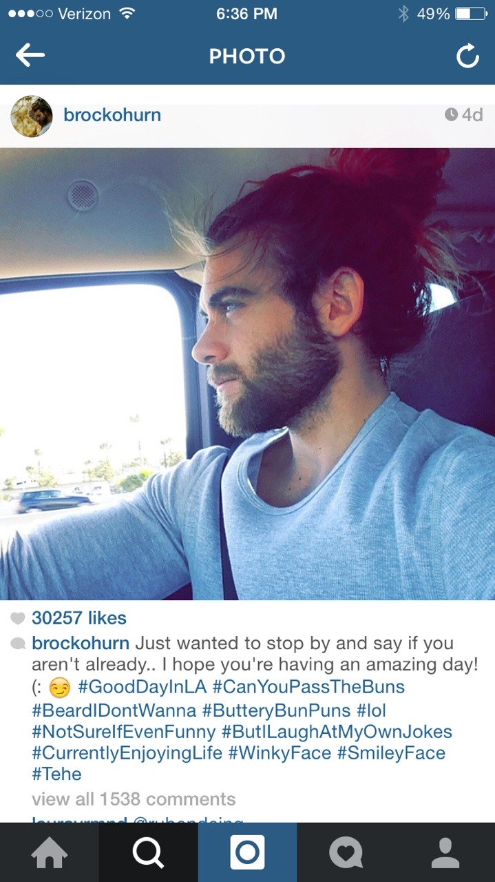 wineandglitterplease:  Guys, THIS is the man bun guy from the dash today. Follow