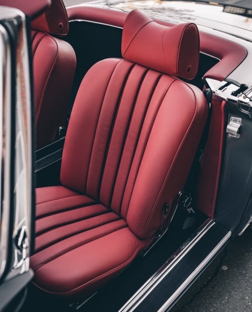 eurotrip:Photo: mechatronik_officialMercedes 280SL W113 Pagoda