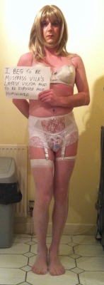 sissyhumiliation:  looks like the new year is starting a little early here at the SissyHumiliation blog, hmmm?  let’s give a big “point-n-laugh” welcome to sissy Darren C, and ring in the new year with LOTS of reblogging. come on, my dear faithful