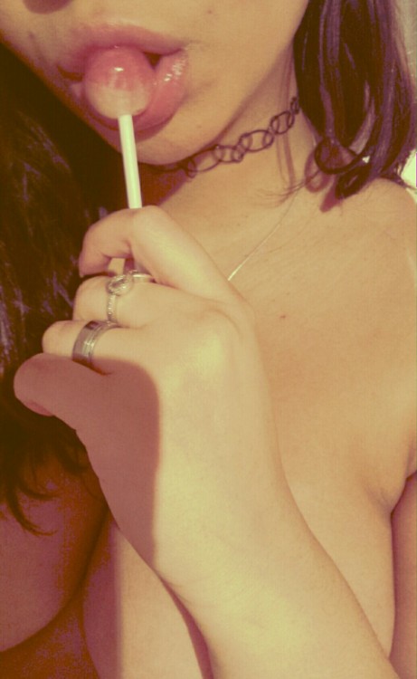 petitelolitabebepoison: