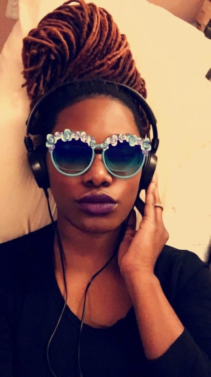 poeticjusticeeeeee:BlackOut Emoji Edition, BSW#BlackGirlMagic. #BlackLivesMatter.