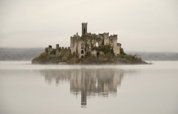 phantomsofa:  Castle Island, Roscommon, Ireland 