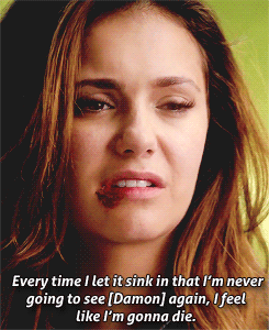 dailydelenagifs:  4x23/6x01 parallel, requested by anonymous  