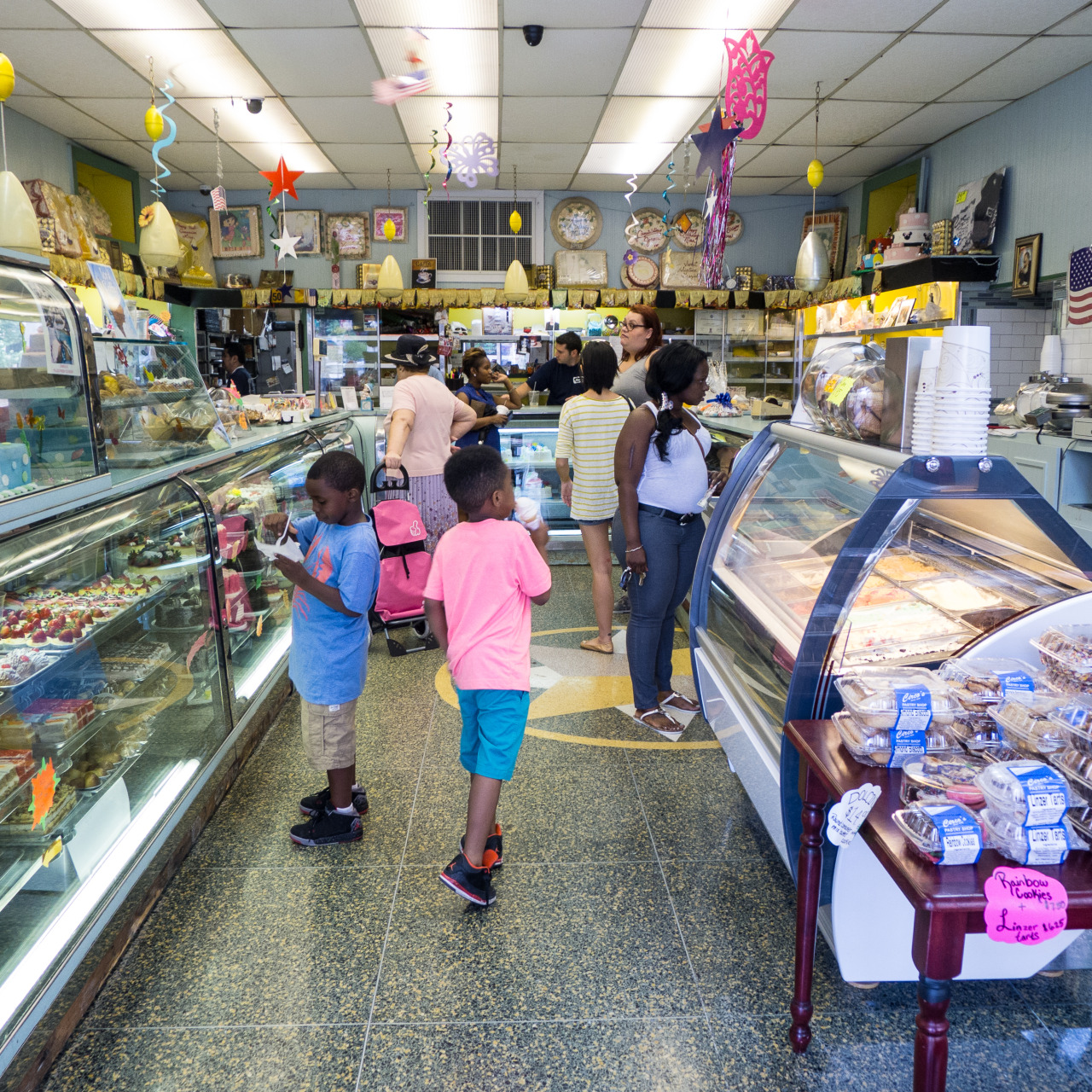 americanroads:  Circo’s Pastry Shop 312 Knickerbocker Ave. Bushwick, Brooklyn NY