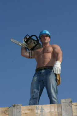 airforcejock:  “Holding a Chainsaw!”