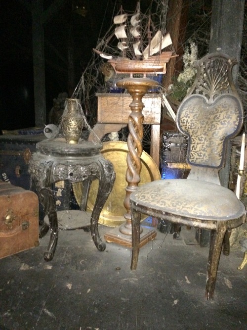 boogedyboogedyboo:  Stuck in the haunted mansion? Yes.