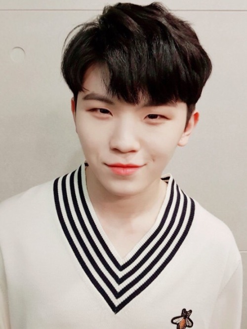 @pledis_17: [17’S 우지] SEVENTEEN 💎 CARAT