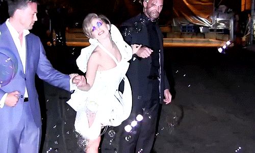 amennutella:  She was so fucking wreacked that night. I love her.