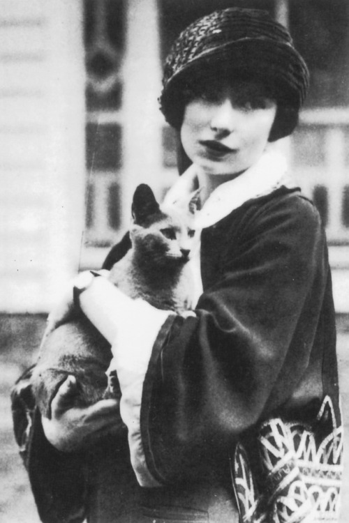 kittencrimson:   Margaret Mitchell  