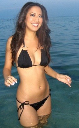ultraaznlvr:  This is Kathleen.  Kathleen has massive titties, and knows it, and