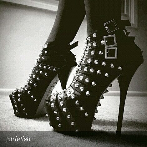 By @trfetish “#highheels #fashion #shoes #style #love #heels #instafashion #weheartit #musthav