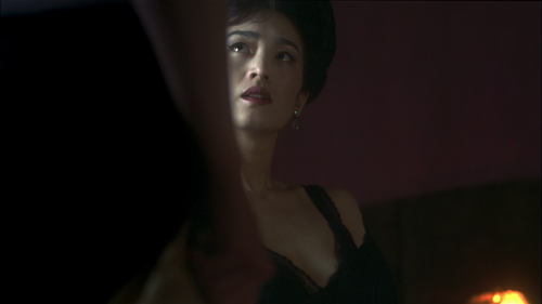 手 The Hand (2004, Wong Kar Wai)DP: Christopher Doyle