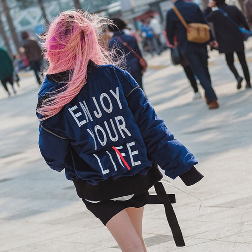 vivianefashion: Seoul Fashion Week 2018 - Street Styles  Follow VF for more SFW updates