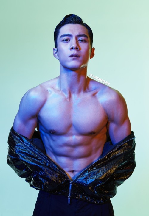 literallyadramaqueen:  Elvis Han welcoming the year with a boom! for COSMO (China)  January 2016 