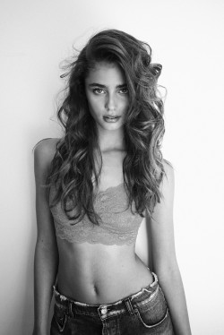 lovetaylorhill:  By Prince Chenoa and Jacob