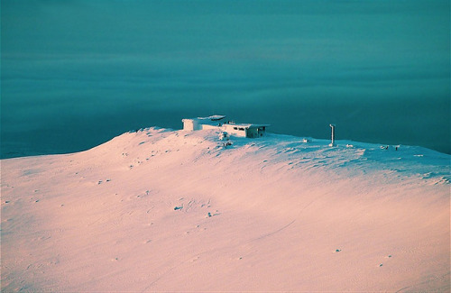 mexicanist:  fujifilm s7000 was one of my favourite cameras ever. by from north on Flickr.