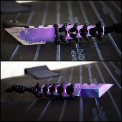 everyday-cutlery:  #Amsler_knife #pink #kiridashi #keychain Submitted by johnsme