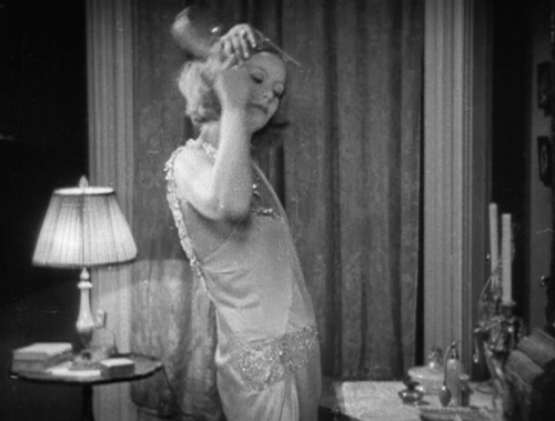 nitratediva:Greta Garbo in The Mysterious Lady (1928).