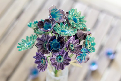 sosuperawesome:Ceramic flowers by orlydesign on Etsy• So Super Awesome is also on Facebook, Twitter 