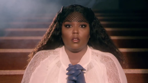 that-mv-aesthetic:Lizzo - Scuse Me