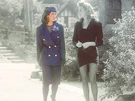 pughflor:  veronica sawyer outfit appreciation post 
