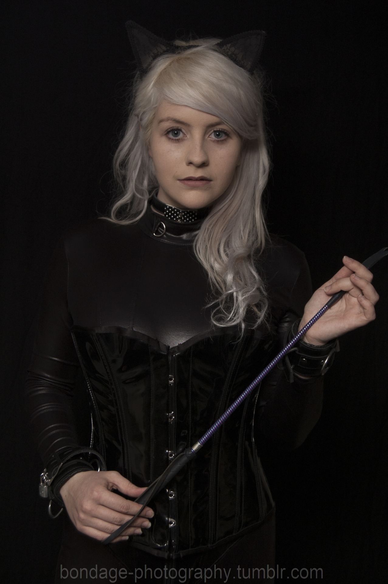 bondage-photography:  bellethings modelling thattroikidd equipment 