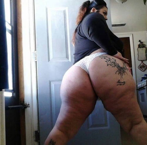 allphattybootywomen2:  __| http://allphattybootywomen2.tumblr.com/